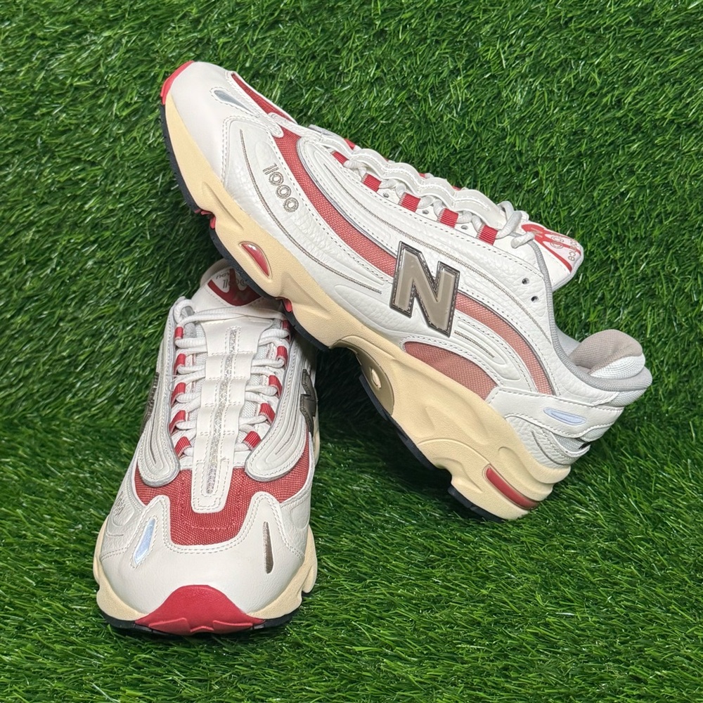 Size 13 - Mens New Balance 1000 Sea Salt Astro Dust White Red Sneakers - M1000CB
